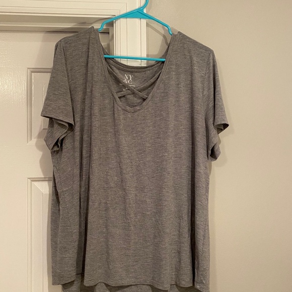 T-shirt - Picture 1 of 1